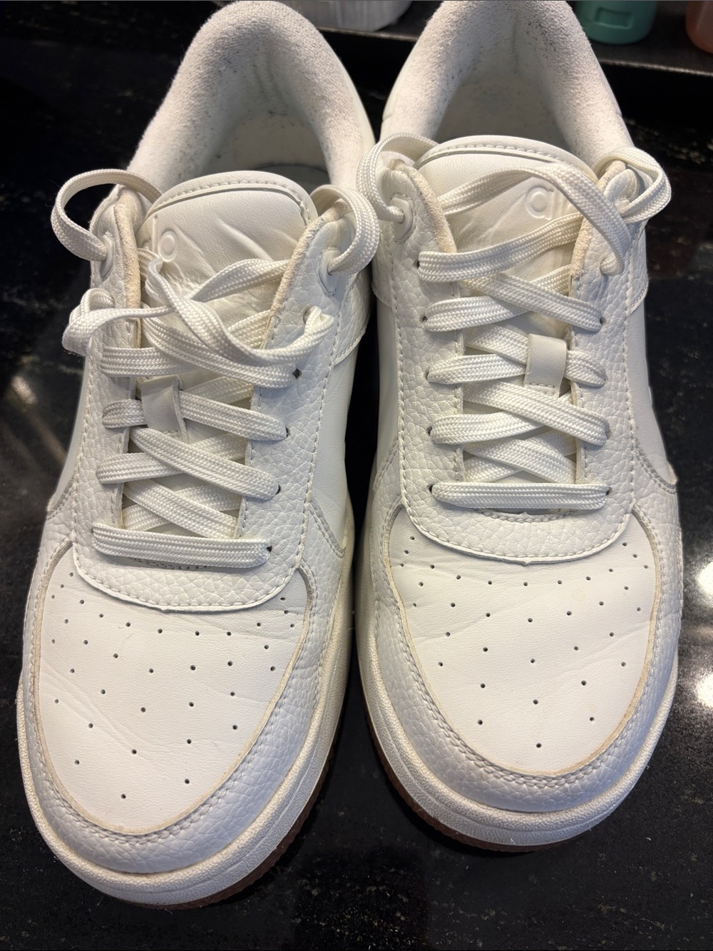 ALO Yoga Women's Cream White Low-Top Sneakers, 7.5 - Picture 4 of 7
